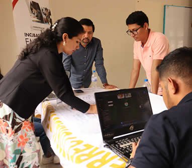 Mentorías y Asesorías Personalizadas